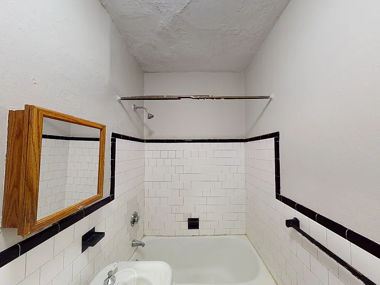 9 Sewall Ave — Photo 82