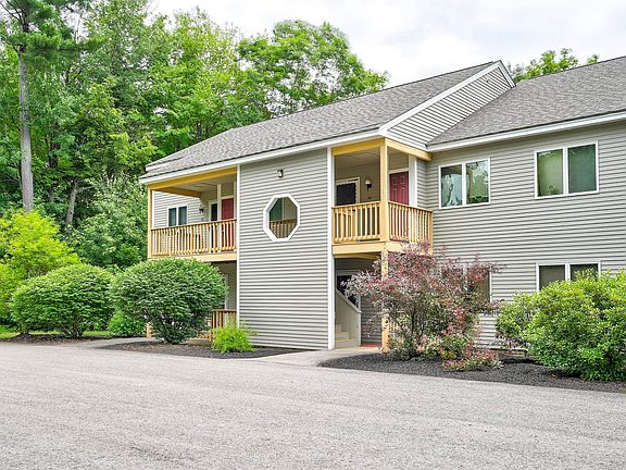 2nd image of 23 Northbrook Circle #29