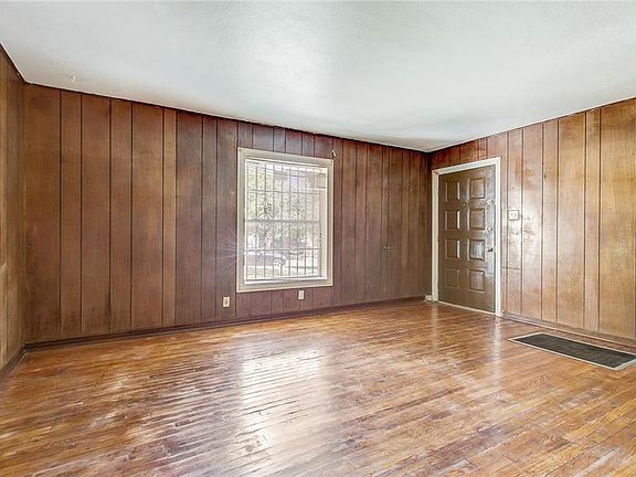 5th image of 3604 Childress St