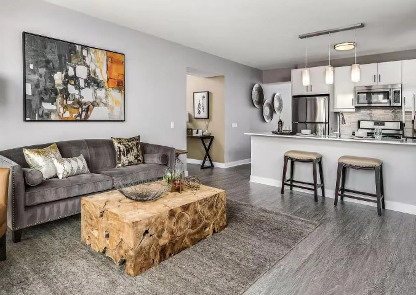 1 bed, 730 sqft, $2,725 — Photo 1