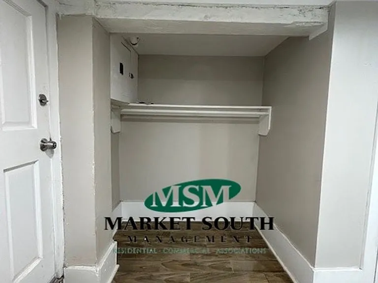 31 E 404 — Photo 12