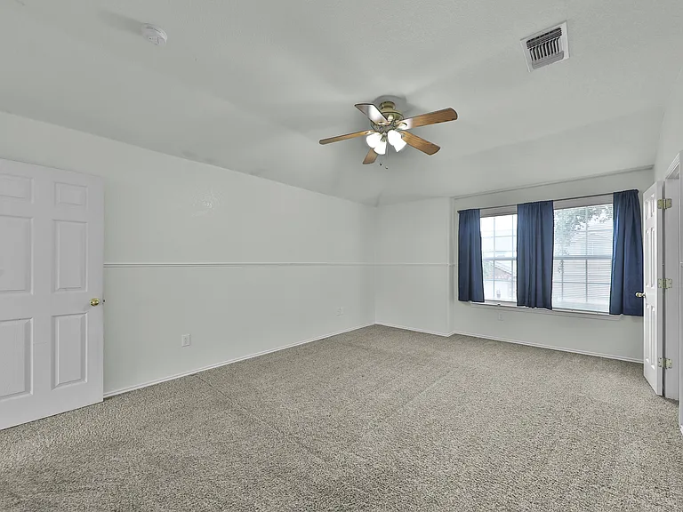 210 Hallie Pass — Photo 23