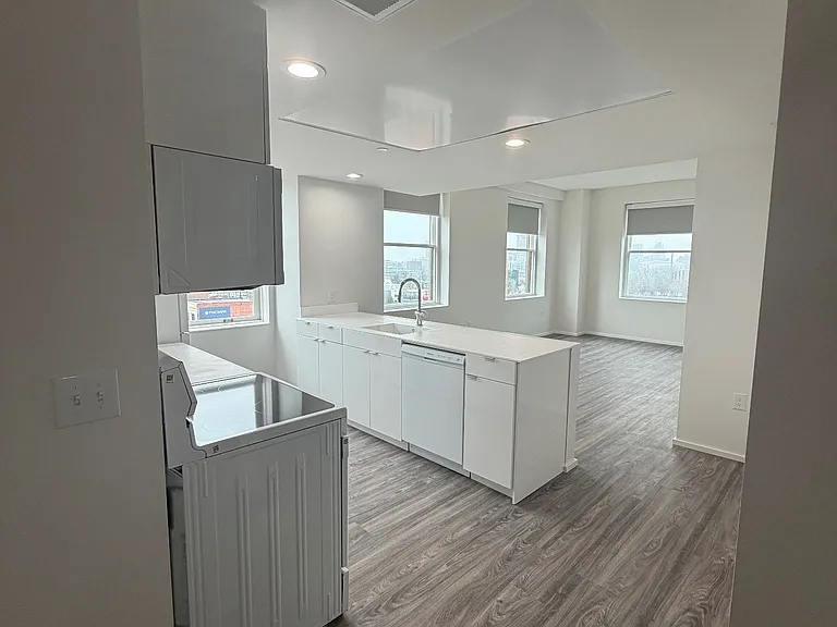 Market District Lofts — Photo 23