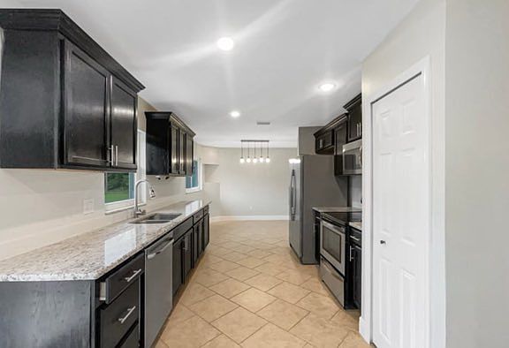 4th image of 9764 Howland Blvd #1