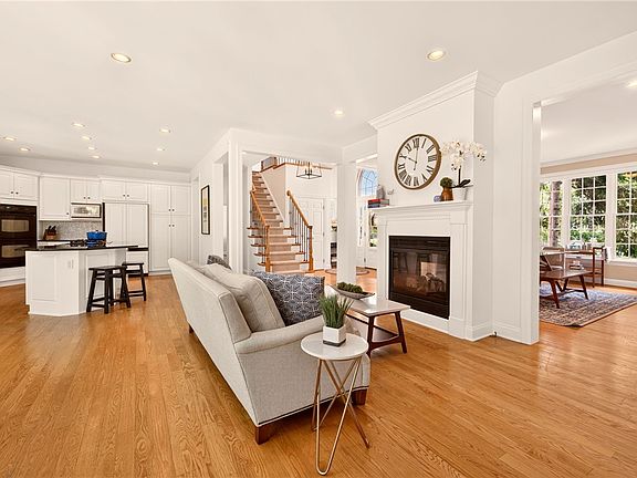 5th image of 5 Risewood Ln