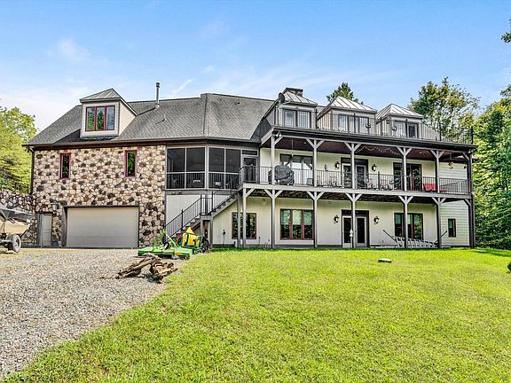 4th image of 485 Reservoir View Ct