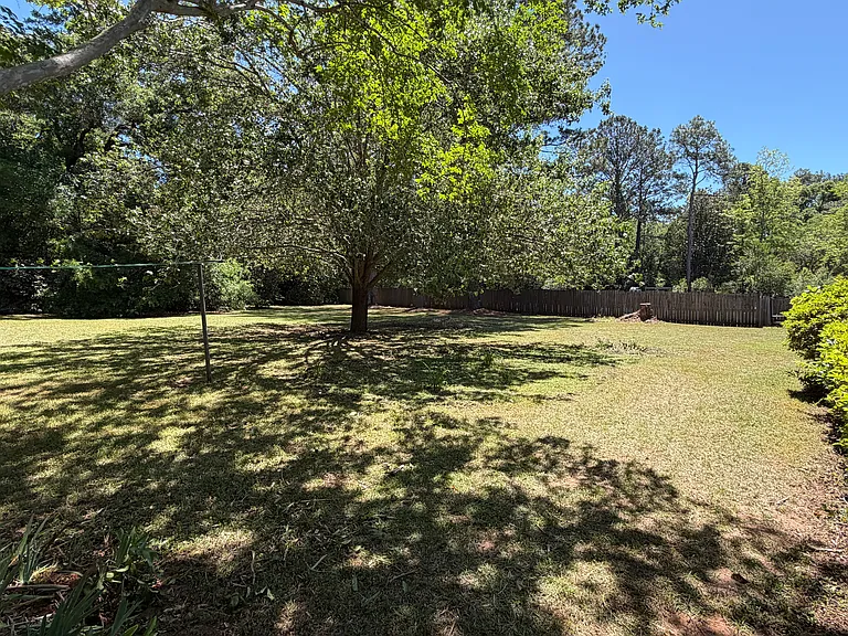 2303 Napoleon Bonaparte Dr — Photo 16