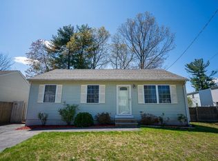 13 Bissell St, Springfield, MA 01119