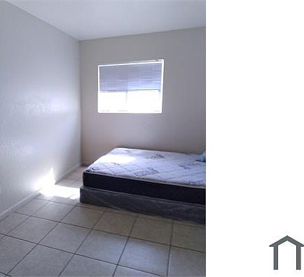 3rd image of 128 W 9th Pl APT 5