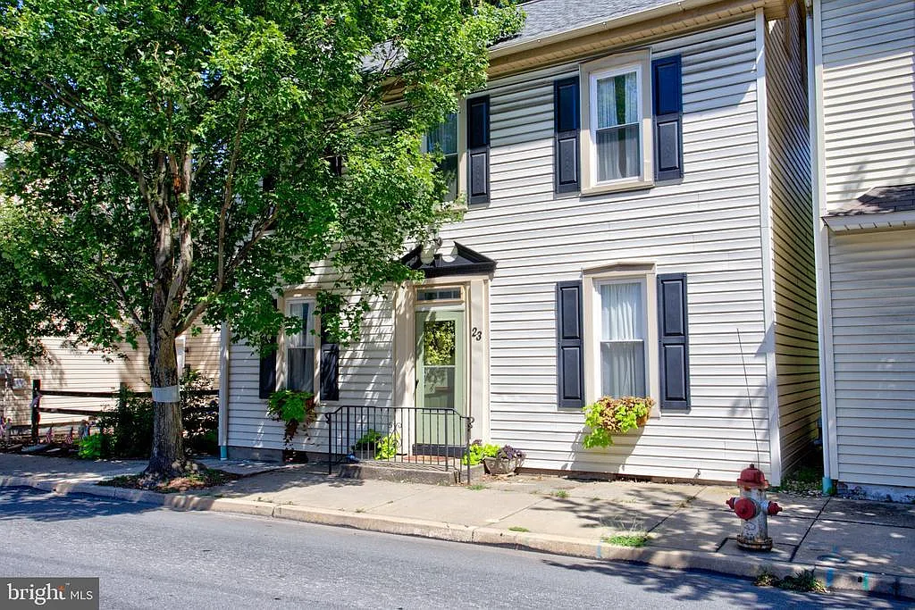 23 W Orange St photo 1