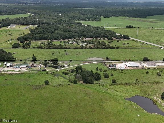 3rd image of 8032 State Road 64 E