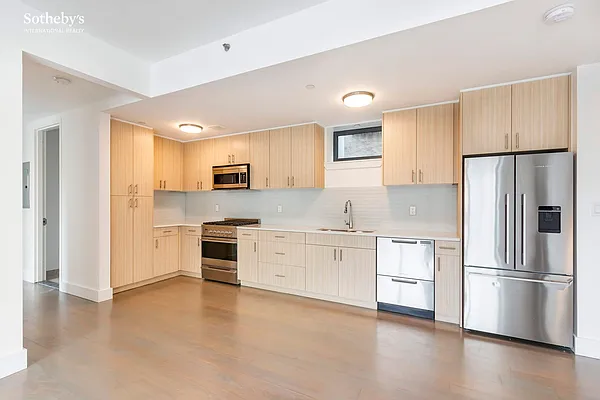 Rented by Sotheby's International Realty | media 8