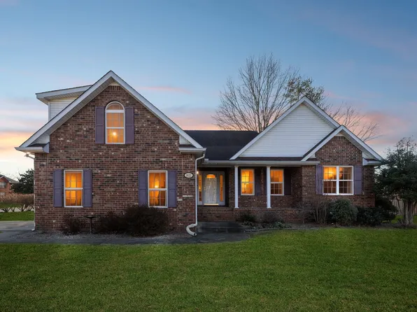 1822 Kensington Dr, Murfreesboro, TN 37127