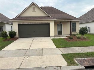 129 Lake Breeze Dr, Baton Rouge, LA 70820