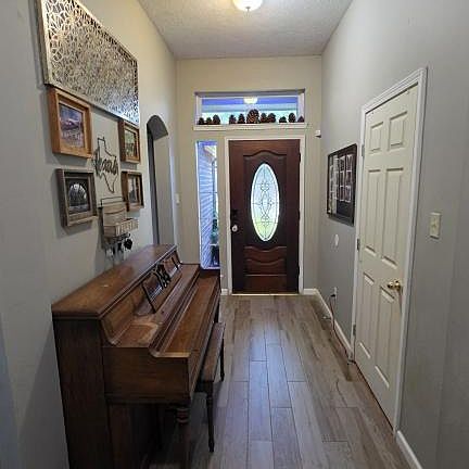 4th image of 30907 Trinket Dr