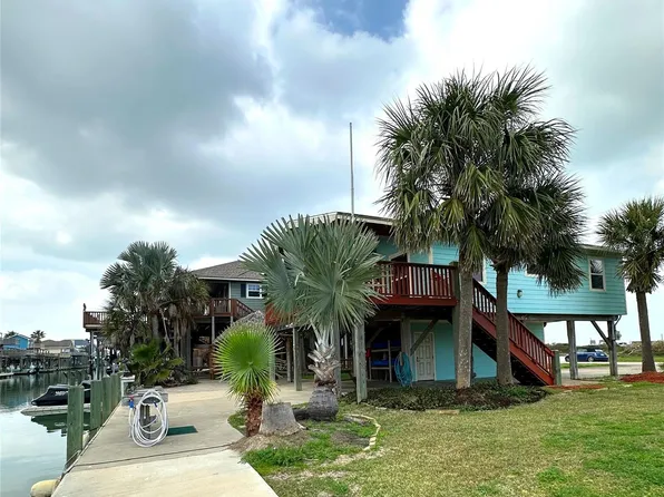 211 Anchor Dr, Freeport, TX 77541