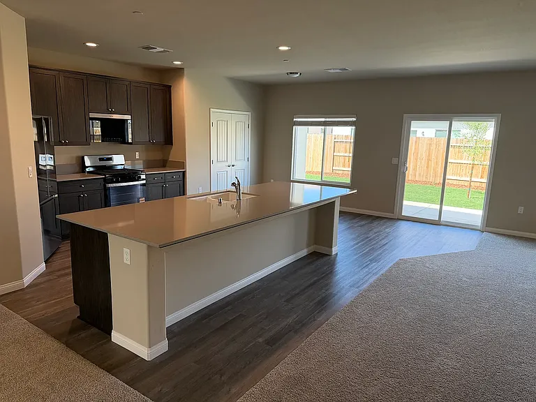 4614 Dry Port Way — Photo 3