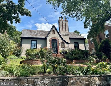 5337 28th St NW, Washington, DC, 20015