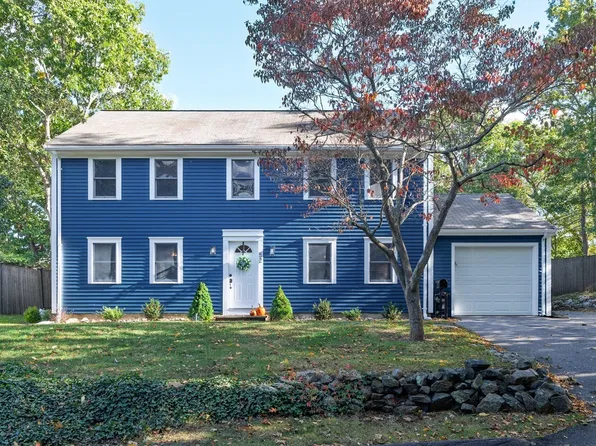 52 Cranch St, Weymouth, MA 02189