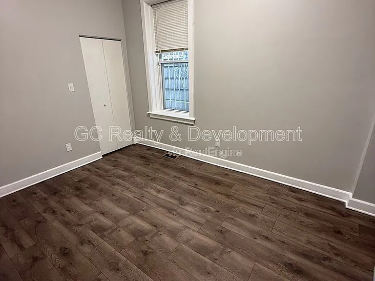 6401 S Eberhart Ave #6403-1 — Photo 5