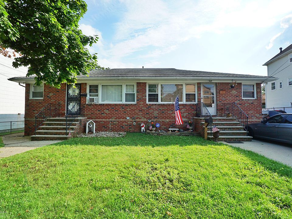1st image of 210-214 Dongan Hills Ave