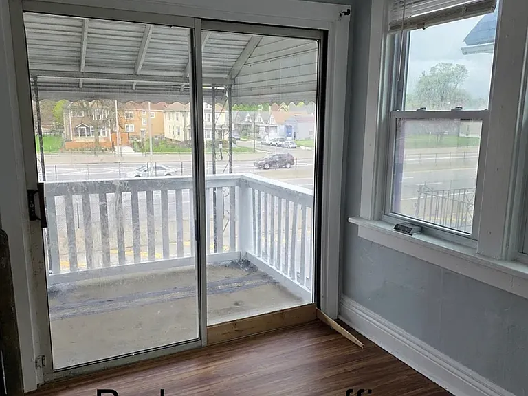 563 Humboldt Pkwy #2 — Photo 7