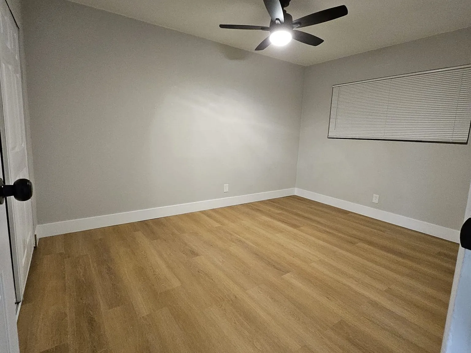 Cabana Apartments Available Now — Photo 2