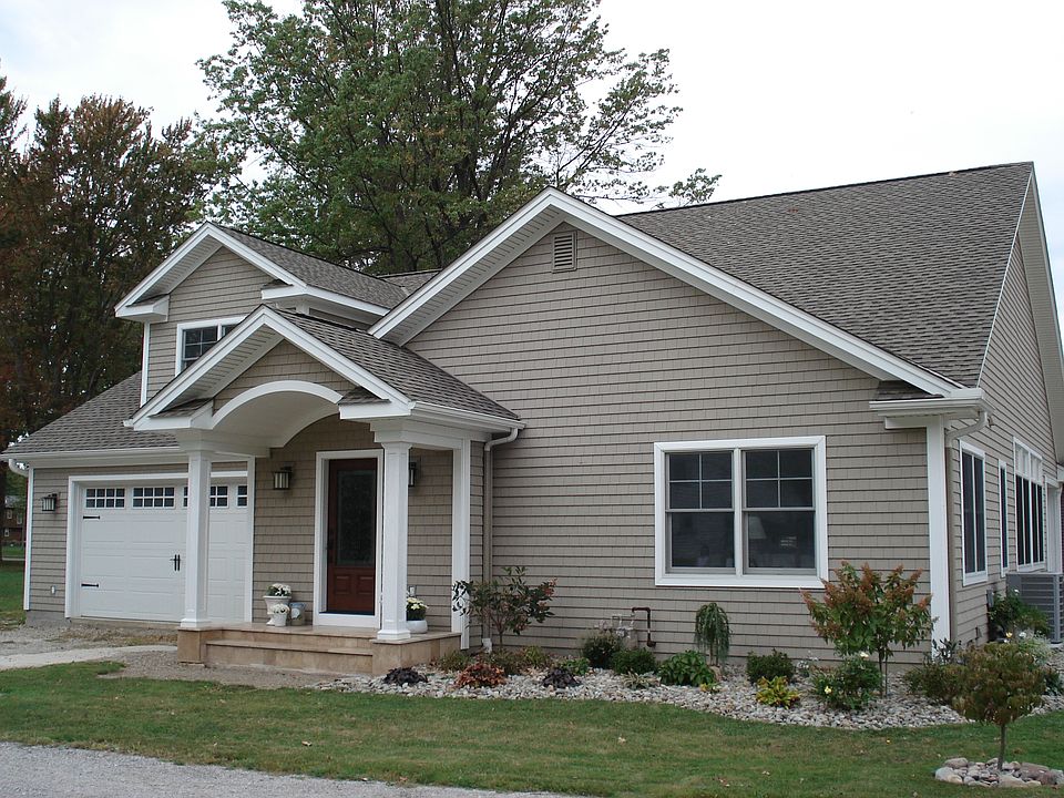 1st image of 6 Lake Hurst Dr