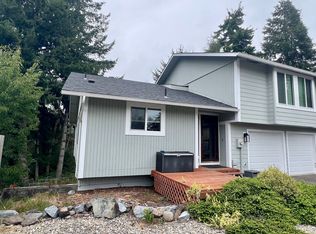 1130 Hemlock Ct, Reedsport, OR 97467