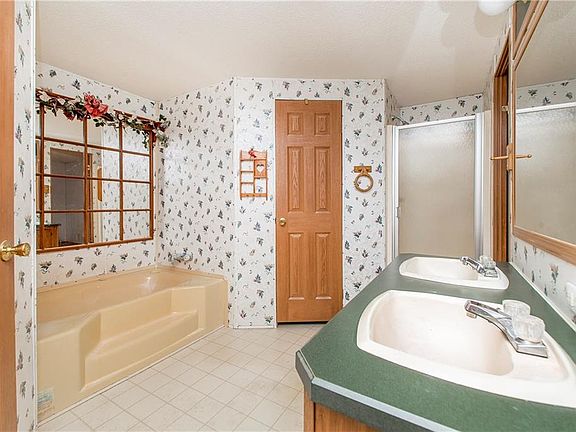 5th image of 28458 Plymouth Ln