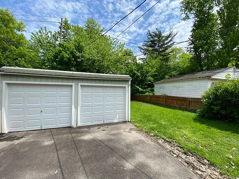 2334 Noble Rd #ID1057670P — Photo 6