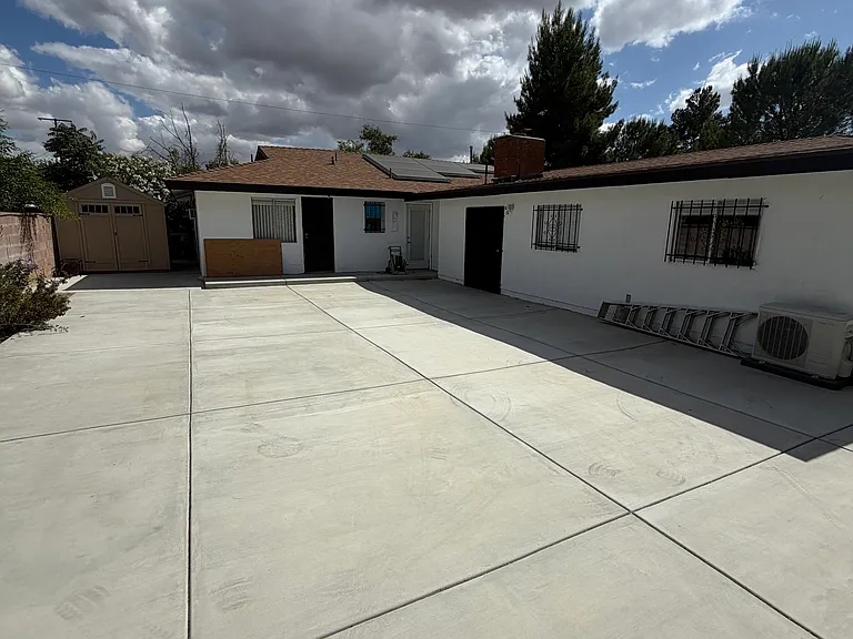 1343 W Norberry St — Photo 15
