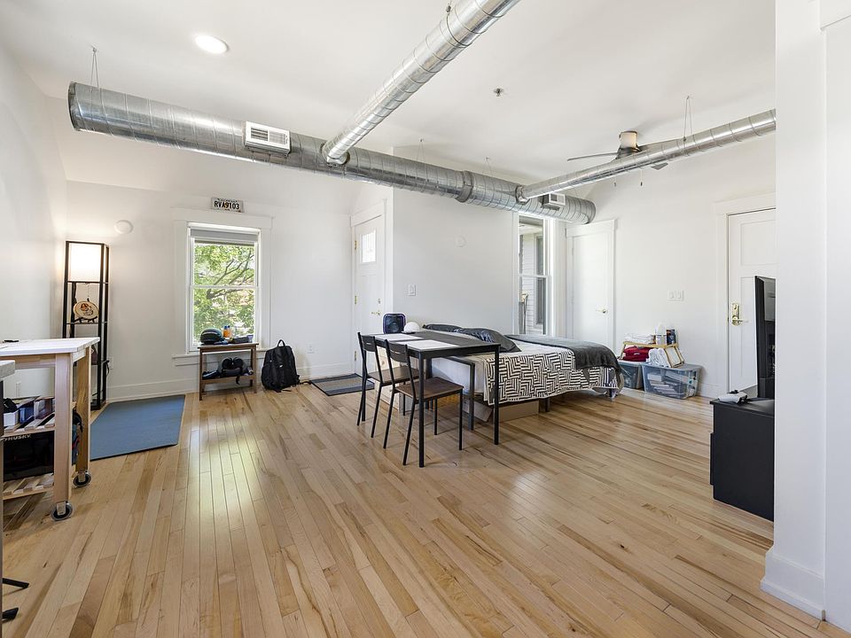 1st image of 2099 Vermont St #201