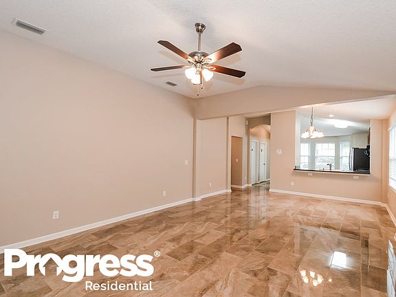 3rd image of 4435 Campus Hills Cir