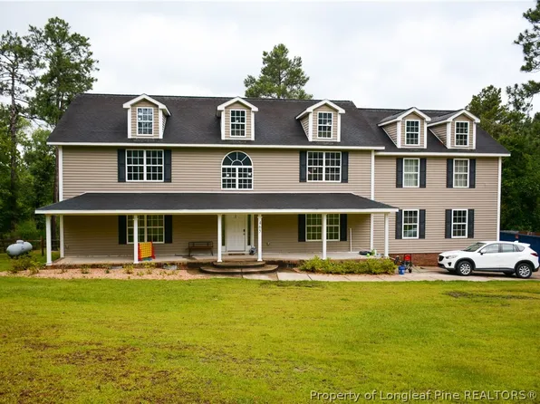 465 Myra Rd, Raeford, NC 28376