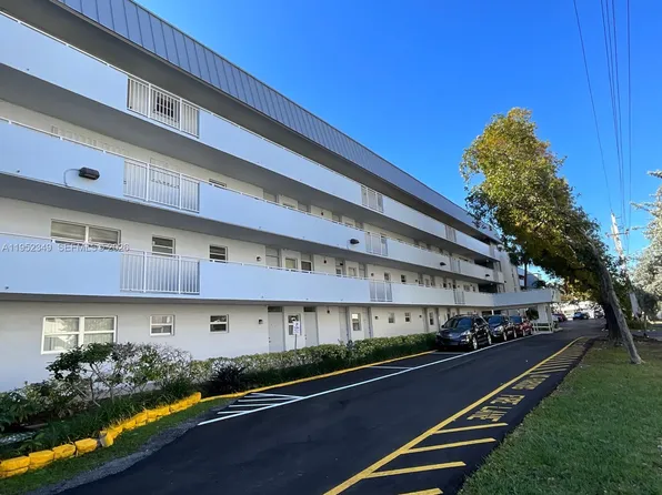 3600 NE 170th St APT 107, North Miami Beach, FL 33160