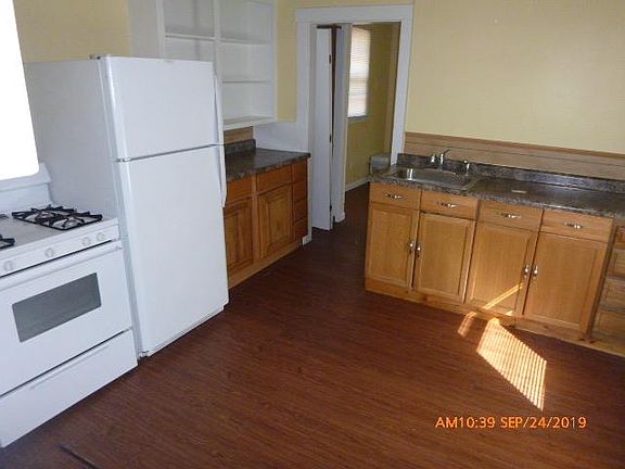 5th image of 1105 E Melbourne Ave