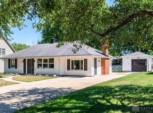 3806 Saranac Dr, Dayton, OH 45429