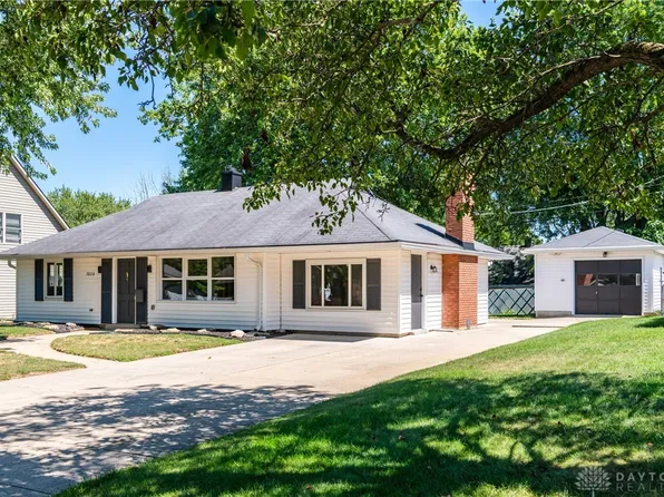 3806 Saranac Dr, Dayton, OH 45429