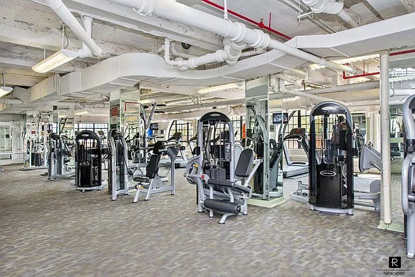 Rented by R New York | media 22