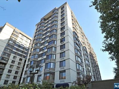 326 Prospect Ave APT 11B, Hackensack, NJ, 07601