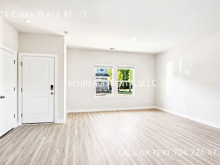114 Ciara Pl #1-F — Photo 1