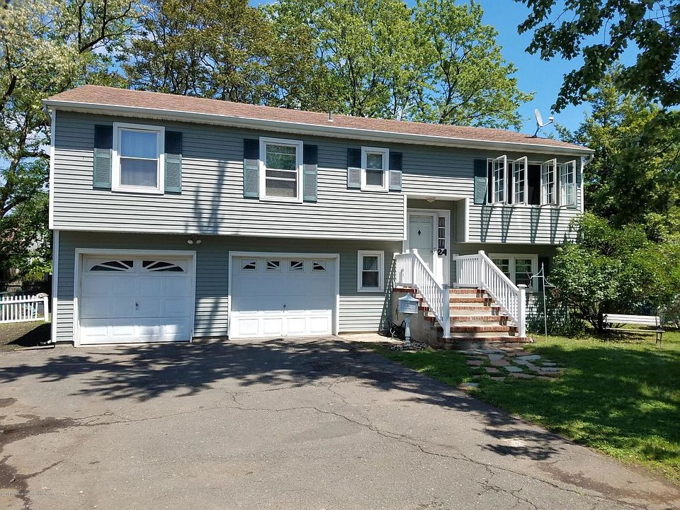 1st image of 24 Mills Ave