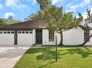 16302 Barcelona Dr, Friendswood, TX 77546