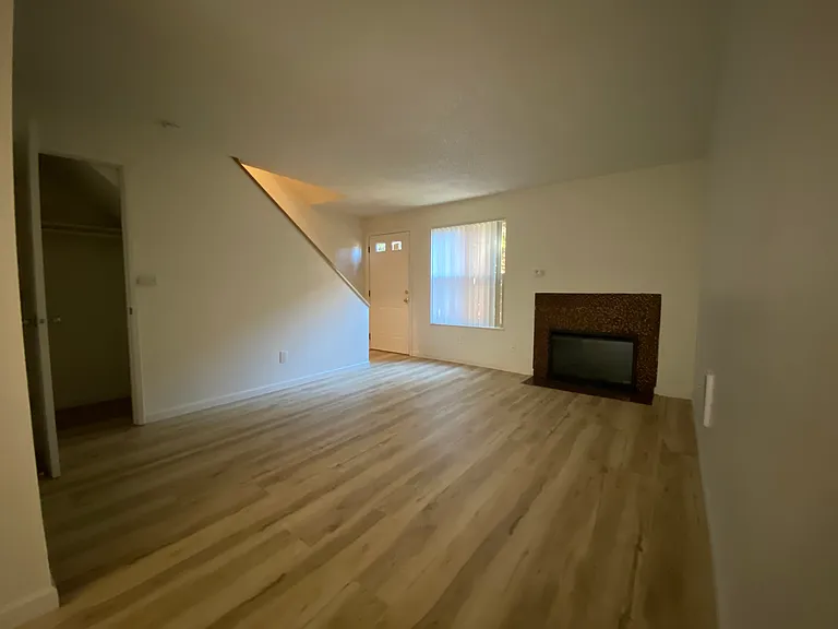 6904 N Richmond Ave #6914 — Photo 4