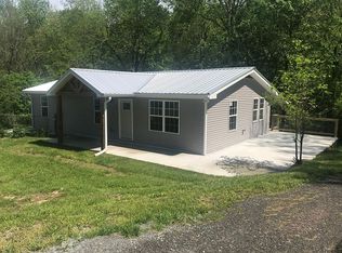 2896 Pleasant Grove Rd, Westmoreland, TN 37186