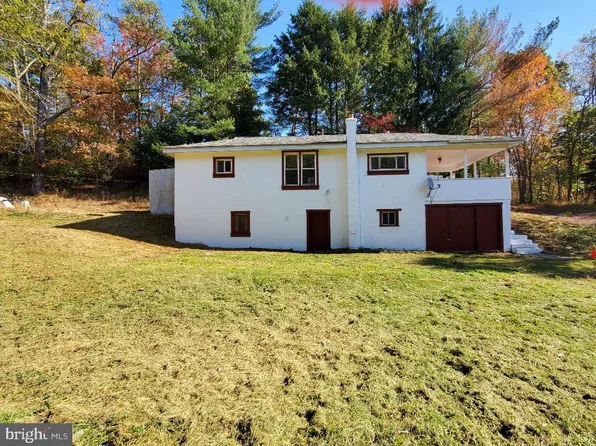 4586 Back Rd, Halifax, PA 17032