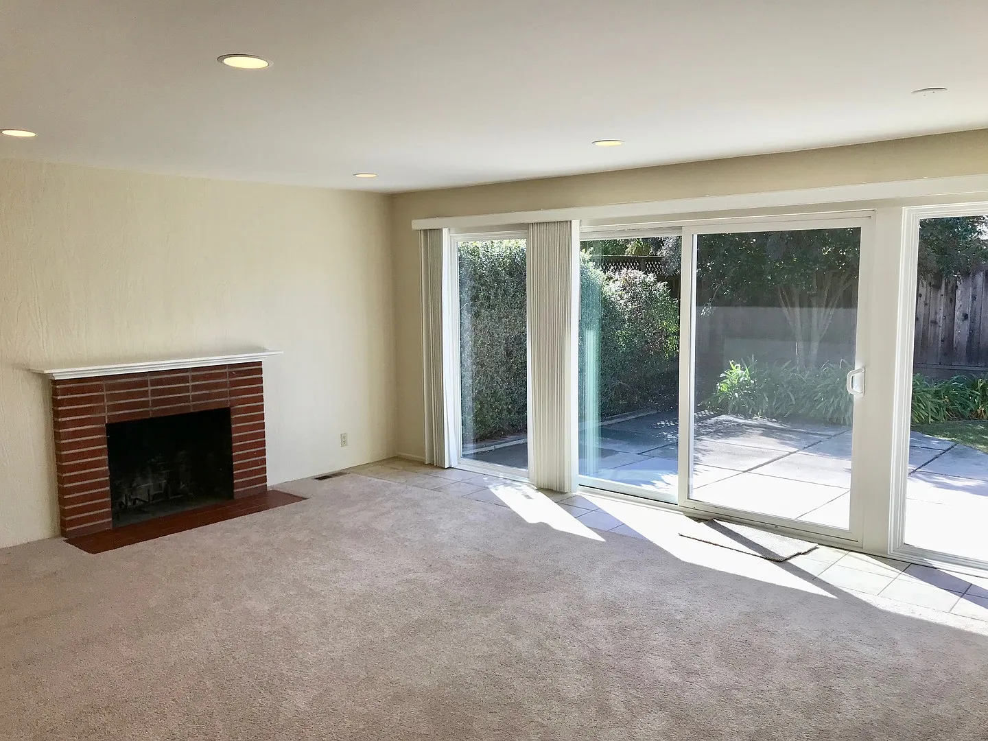 Beautifully Updated 3 Bed 1 Bath Sunnyvale Home - Cherry Chase! — Photo 3