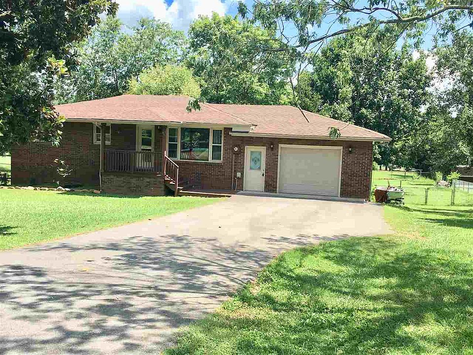 1st image of 613 Mount Laurel Dr