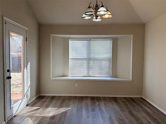 5th image of 2612 NW 160th St